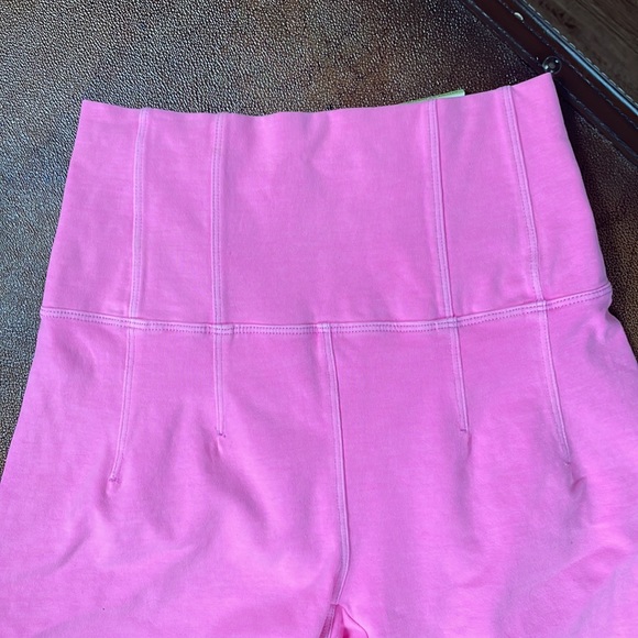 Offline by Aerie OG Shortie. SZ:XS. NWT. - Picture 6 of 14